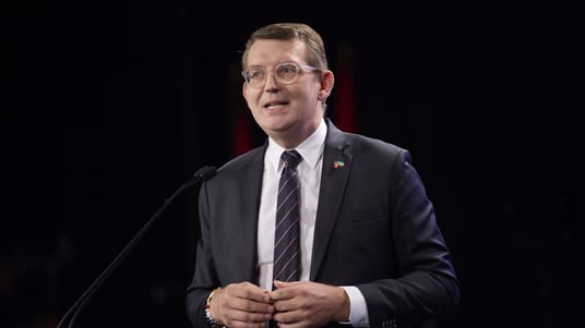 Venstres formand Troels Lund Poulsen holder tale p&aring; Venstres Landsm&oslash;de 2025 i Odense Congress Center, l&oslash;rdag den 4. oktober 2025. (Foto: Robert Wengler/Scanpix 2025)