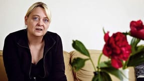 Doris Nielsens arbejdsulykke blev aldrig anmeldt af virksomheden. Det har kostet hendes en erstatning p&aring; 2 millioner kroner. Virksomheden slipper for b&oslash;de p&aring; grund af for&aelig;ldelsesfrist.