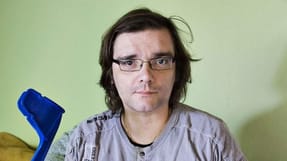 Peter Freuchen har konstante smerter. Alligevel har han m&aring;ttet k&aelig;mpe med Tryg for at f&aring; sin erstatning.