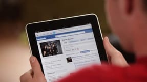 Slagteriarbejdere, Hk-ansatte og andre lønmodtagere vil blive orienteret om de kommende overenskomstforhandlinger via sociale medier.