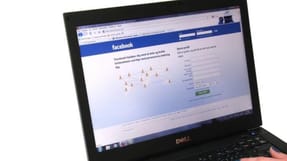 En unders&oslash;gelse fra Hvidovre Hospital viser, at de ansatte i oktober brugte 1.100 timer p&aring; Facebook.