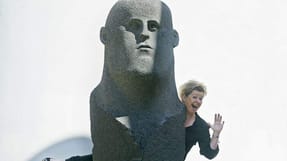 - Jeg kan ikke huske, jeg nogensinde har villet v&aelig;re andet end skuespiller eller Birthe Kj&aelig;r.