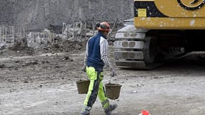 Metroen er en farlig arbejdsplads. Metroselskabet erkender nu, at indsatsen for at forebygger ulykker er sl&aring;et fejl