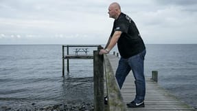 Christian Passke er en af dem, der har mærket forsikringsselskabernes anker. Han er tilkendt erstatning i både Arbejdsskadestyrelsen og Ankestyrelsen, men Topdanmark ankerkender ikke afgørelserne.