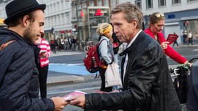 3F lancerer fire &oslash;nsker mod social dumping. Formand Per Christensen uddelte torsdag morgen flyers p&aring; N&oslash;rreport Station.