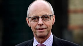 - Vores praksis har ikke v&aelig;ret god nok, siger direkt&oslash;r hos Arbejdstilsynet Peter Vesterheden om tilsynets unders&oslash;gelse af arbejdsulykker, hvor folk er d&oslash;de p&aring; arbejde i trafikken. 