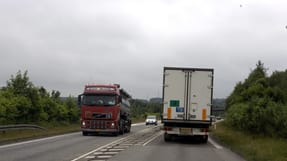 Psykisk f&oslash;rstehj&aelig;lp skal falde omg&aring;ende efter en ulykke, sl&aring;r ny afg&oslash;relse fast. De har taget stilling ud fra en sag med en chauff&oslash;r, der efter en ulykke tog hjem fra arbejde og f&oslash;rst dagen efter blev tilbudt krisehj&aelig;lp af sin arbejdsgiver.