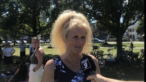 - Med alderen ved man jo godt, at man kommer igennem de store chok i livet, siger Yvonne Skjoldholm, der er blevet afskediget fra Sodexo Airport Services. 