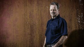 Eigil Linding Pedersen var tillidsmand p&aring; Sky-Light, da en r&aelig;kke ansatte blev alvorligt syge af arbejdet med farlig kemi.