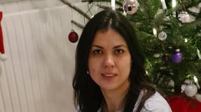 34-årige Liudmyla Demschenko læser i dag til social- og sundhedsassistent. Tidligere arbejdede hun i landbruget, hvor hun måtte betale sin løn tilbage.