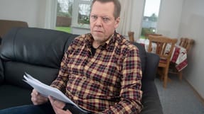 Sagen om Brian Larsen, der f&oslash;lte sig kr&aelig;nket p&aring; jobcenteret i Hedensted Kommune, skal nu for Ligebehandlingsn&aelig;vnet.