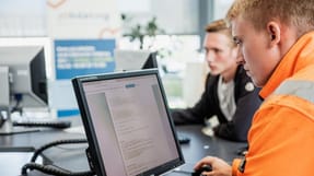 Det kan ramme jobs&oslash;gende, hvis politikerne ikke kan blive enige om bel&oslash;bsgr&aelig;nsen. Lige nu ser striden ud til at sp&aelig;nde ben for weekendens aftale "Danmark kan mere 1", der blandt andet vil give et till&aelig;g til dagpengene. Desuden er stoffet bundet af tidligere politiske aftaler. 