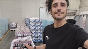 - Jeg sagde jobbet op, fordi det var umuligt at tjene penge, siger den 35-&aring;rige argentiner Roberto Mancinelli, der denne sommer har plukket jordb&aelig;r hos F&oslash;ltved i Nordjylland.