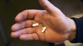 If&oslash;lge Besk&aelig;ftigelsesministeriet bliver godt 20 procent af nye arbejdsskadesager f&oslash;rst afsluttet efter mere end et &aring;r, mens omkring fem procent af sagerne er over to &aring;r undervejs. 