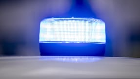 Politiet har afsp&aelig;rret Gothersgade da en altan skal sikres efter at bliver ramt af en lift mandag den 30. september 2024. (Foto: Mads Claus Rasmussen/Ritzau Scanpix)