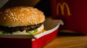 Big Mac fra McDonald's ved N&oslash;rreport Station i K&oslash;benhavn, mandag den 25. januar 2021. Den amerikanske fastfoodk&aelig;de McDonald's kommer med &aring;rsregnskab torsdag den 28. januar 2021.. (Foto: Emil Helms/Ritzau Scanpix)