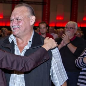 Arne Juhl er glad for, at forringelserne af seniorpensionen er taget af bordet. For selvom Arne-pensionen ville f&aring; et lille l&oslash;ft if&oslash;lge regeringens planer om at sl&aring; de to ordninger sammen, s&aring; var forringelserne af seniorpensionen langt v&aelig;rre, synes han.