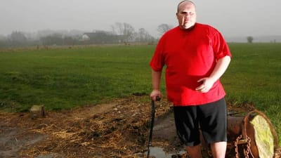 - Mange gange har jeg taget min søn og min lille datter ud og køre klokken fire om morgenen, og det elskede de. Det savner jeg sgu i dag, siger 38-årige Arne Sieling.