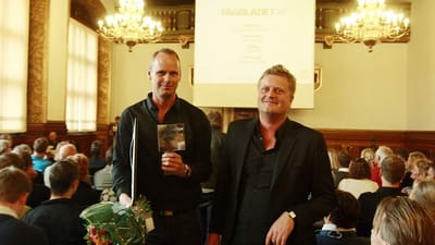 Vinderne af Anders Bordings journalistpris 2009: Journalisterne Asger Havstein (til venstre) og Kristian Jessen.