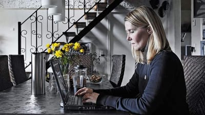 Rikke Larsen har minus p&aring; kontoen hver m&aring;ned. Men kommunen vil ikke sige ja til det fleksjob, der kunne redde familiens &oslash;konomi.