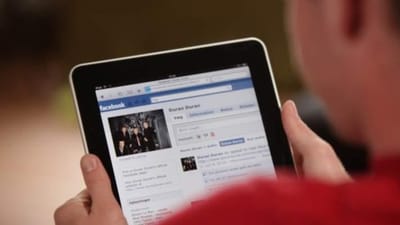 Slagteriarbejdere, Hk-ansatte og andre l&oslash;nmodtagere vil blive orienteret om de kommende overenskomstforhandlinger via sociale medier.