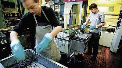 Mange 3F-job er s&aelig;rlig udsat for arbejdsskader. Tjek her, om din branche er s&aelig;rlig h&aring;rd. 