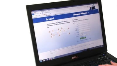 En unders&oslash;gelse fra Hvidovre Hospital viser, at de ansatte i oktober brugte 1.100 timer p&aring; Facebook.