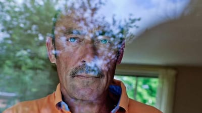 P&aring; slagteriet i Ringsted fik Ebbe Skov Hansen 230 kilo k&oslash;d ned over sig. Men Danish Crown anmeldte aldrig ulykken. 