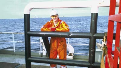 Tre &aring;r efter at den skotske oliearbejder Sam Youngman omkom i Nords&oslash;en, har hans familie forhandlet en erstatning hjem p&aring; 1,1 millioner kroner.