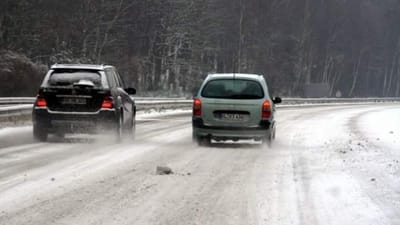 Når kulden sætter ind, sker der flere ulykker på glatte veje, fortorve og udendørs arbejdspladser.