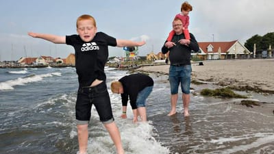 - Det er en rigtig god måde at være sammen på. Man skal ikke i seng eller stå op på noget bestemt tidspunkt. Bare hygge og gå ture, siger 41-årige Per Kristensen fra Viborg, der er på en uges ferieophold på Smålandshavet.