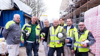 Hvis t&oslash;mrersjakket, der for &oslash;jeblikket er i gang med at bygge Bredebo Plejecenter, pludselig blev lottomillion&aelig;rer, ville de forts&aelig;tte med at arbejde.