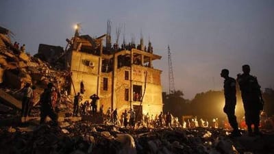 De efterladte til ofrene i fabriksulykken i Bangladesh får nu udbetalt erstatning.