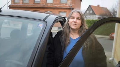 51-årige Heidi Paulousek vikarierer både som rengøringsassistent, produktionsarbejder og i kantiner. Med de skiftende arbejdspladser er Heidi Paulousek afhængig af sin bil.