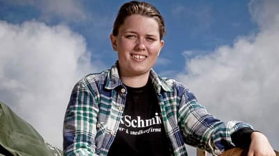 Nanna Siig er 18 &aring;r og t&oslash;mrerl&aelig;rling. P&aring; skolen var hun eneste pige i klassen med 30 elever. 