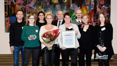 De stolte vindere fra ISS Food Hygiene, da de torsdag 27. november modtog Arbejdsmilj&oslash;Prisen 2014.
