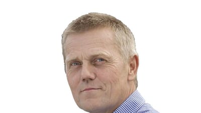 - Det er h&aring;bl&oslash;st, at den ene overenskomstpart ikke st&aring;r ved en f&aelig;lles aftale. Og det er ganske enkelt svineri, at GLS-A er med til at undergrave den danske model, siger Arne Grevsen, formand for Den Gr&oslash;nne Gruppe i 3F.