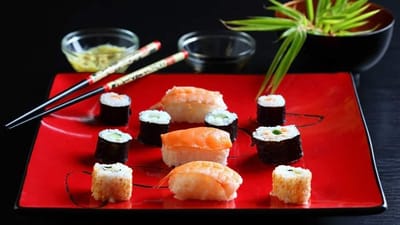 Den l&aelig;kre sushi hos den omstridte Letz Sushi-k&aelig;de har i 16 tilf&aelig;lde v&aelig;ret tilberedt af illegale arbejdere.