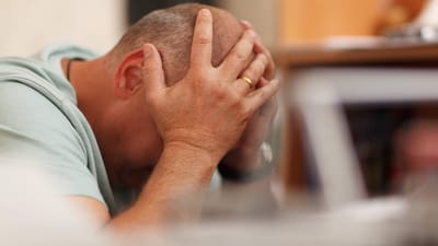 Der er sket en stigning p&aring; fire procent i antallet af ansatte, der anmelder psykiske overbelastninger p&aring; arbejdsmarkedet.