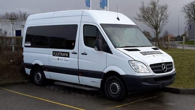En af de chauff&oslash;rer, der er blevet snydt for l&oslash;n, har parkeret sin tidligere firmabil p&aring; parkeringspladsen ved 3F Aarhus, da han frygtede, at bilen kunne blive stj&aring;let fra hans private ejendom.
