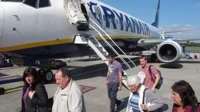 Et flertal i Vejle Byråd afviser at forbyde kommunens politikere og ansatte at flyve med Ryanair.