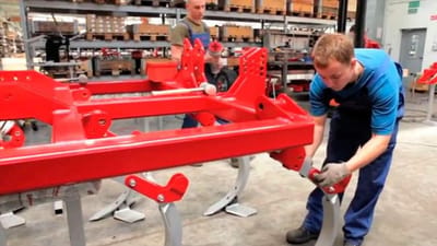Kongskilde flytter produktion af landbrugsmaskiner til Polen.
60 ansatte er allerede blevet fyret, mens 125 ansatte har fået at vide, at de bliver fyret inden årets udgang.
