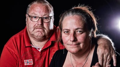 Svend Erik og Else-Marie Christensen mistede deres &aelig;ldste s&oslash;n, Morten Christensen p&aring; 21 &aring;r, ved ulykken.
- Vi vil have et ansvar placeret. Uanset hvor det ligger. F&oslash;r kan vi ikke finde ro og komme videre i livet, siger Svend Erik Christensen.