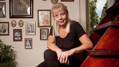 Mette Zachariassen oplevede det som et mareridt at v&aelig;re til samtale med Piet Casier p&aring; Hotel Prindsen i Roskilde. Og samtalen var &aring;rsag til, at hun mistede sin invalideydelse fra Nordea Liv & Pension, da den omstridte psykiater konkluderede, at hun ikk