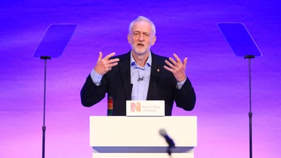 Den nye leder af partiet Labour, Jeremy Corbyn, ford&oslash;mmer forslaget