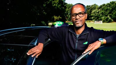 Saud Abdulkardir (49 år) deltager stort set altid i fællesskabet. Han har kørt taxa i 18 år.