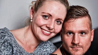 Ulykken i Strandby har kostet Tanja Johansen og Nick Vejle dyrt. Nicks hjerneskade betyder blandt andet, at han ikke kan tale. 