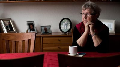 Et brev fra politiet om, at sagen var henlagt. Det var alt, hvad 77-&aring;rige Inger Marie Andersen h&oslash;rte fra myndighederne, efter hendes mand d&oslash;de i en arbejdsulykke.