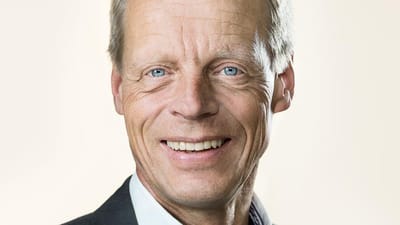 - Vi m&aring; f&aring; justitsministeren og besk&aelig;ftigelsesministeren til at svare p&aring;, hvem det er, som har f&oslash;rertr&oslash;jen p&aring; p&aring; dette omr&aring;de, siger Socialdemokraternes besk&aelig;ftigelsesordf&oslash;rer Lennart Damsbo-Andersen.