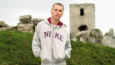 Familiens sidste foto af s&oslash;nnen Daniel, inden han blev dr&aelig;bt p&aring; sit avisjob i Danmark. Daniel blev 22 &aring;r.